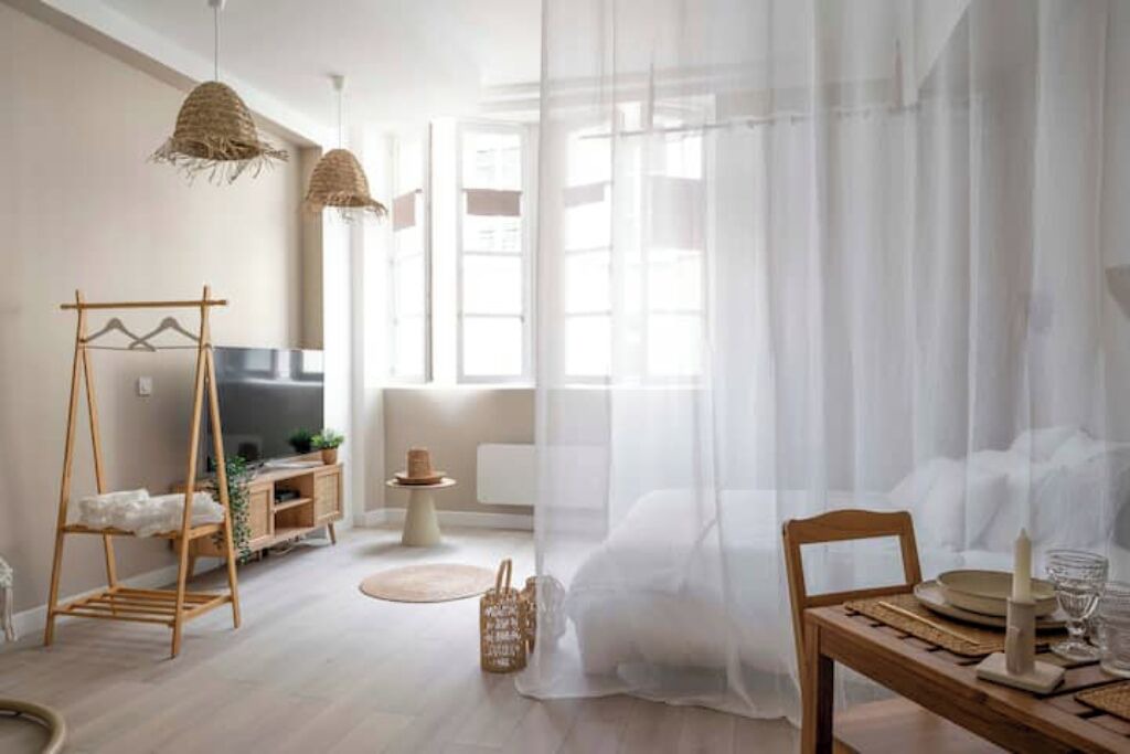 Photo of Bedroom in Nemours