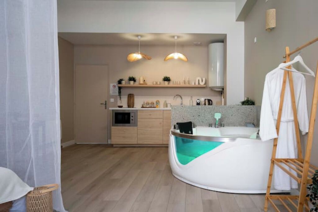 Photo of Bathroom in Nemours
