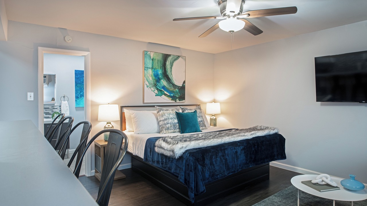 Photo of Bedroom in Neartown