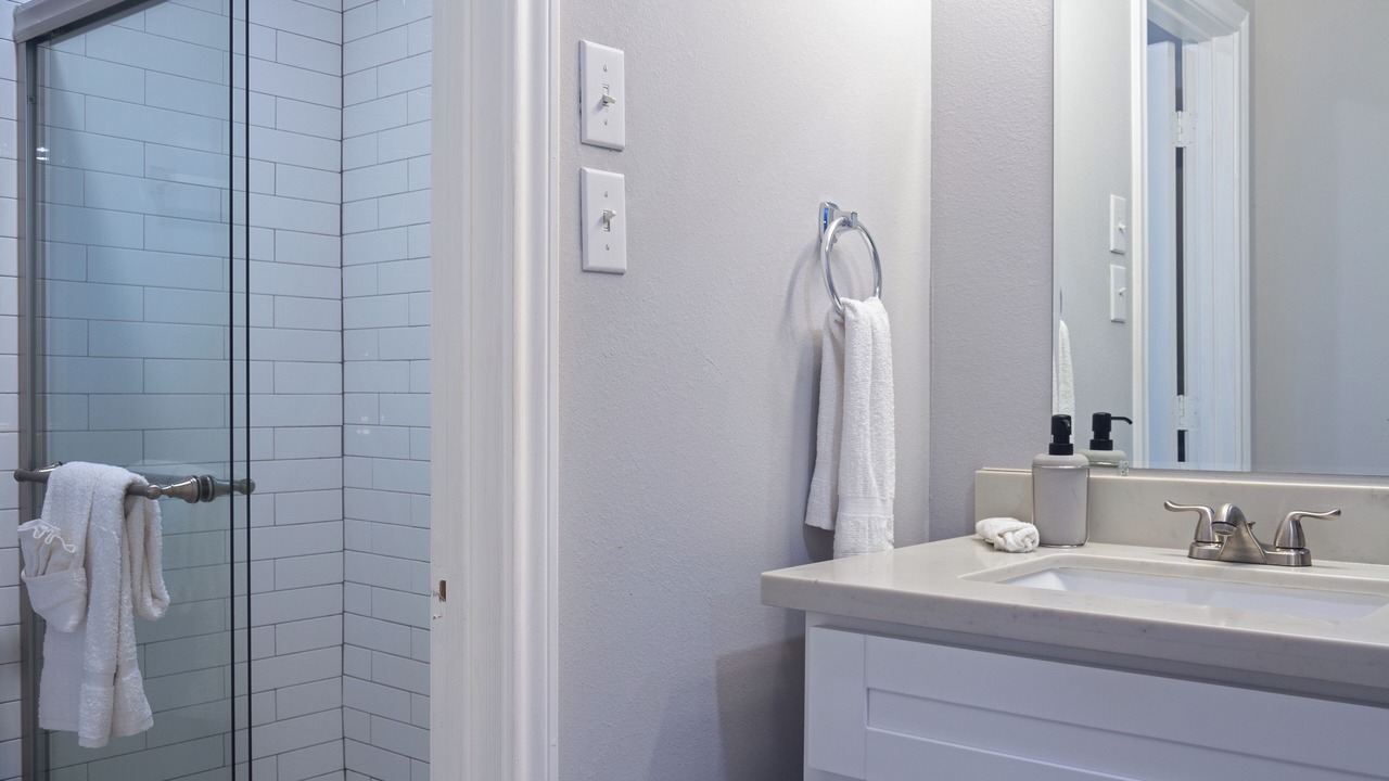 Photo of Bathroom in Neartown