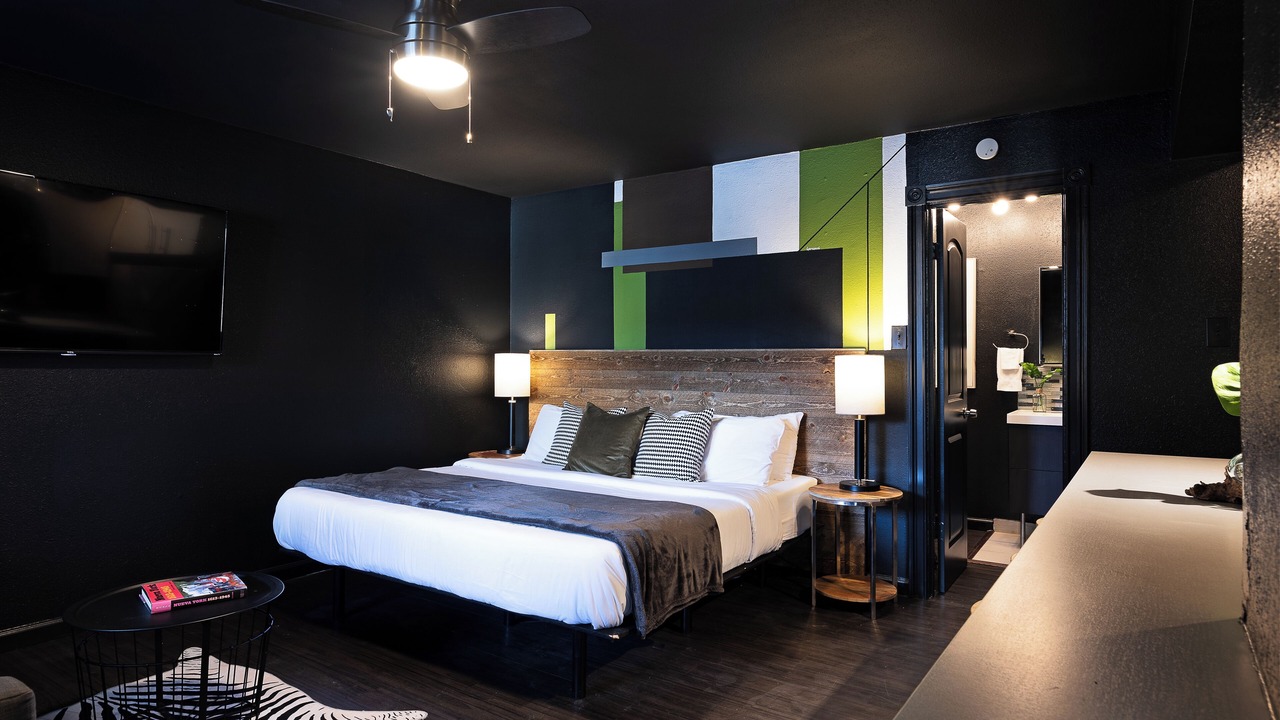 Photo of Bedroom in Neartown