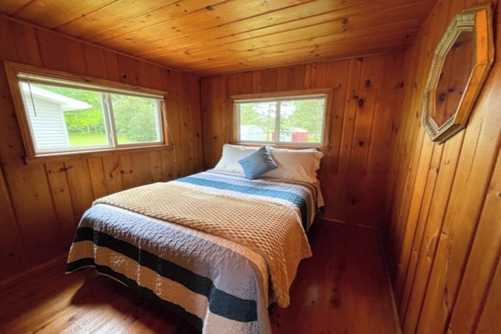 Photo of Bedroom in Long Lake