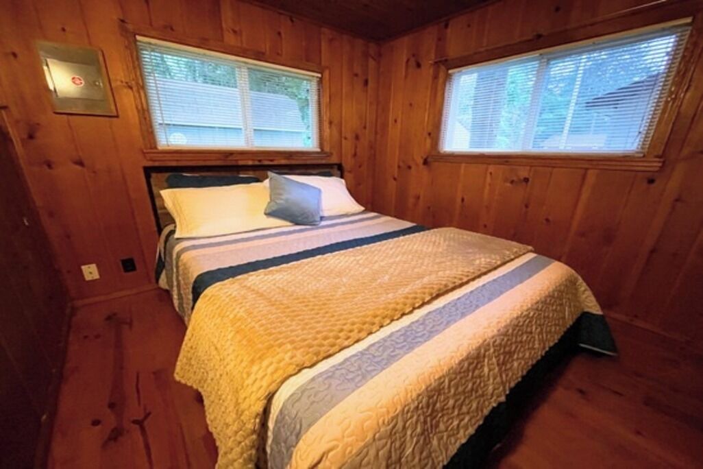 Photo of Bedroom in Long Lake