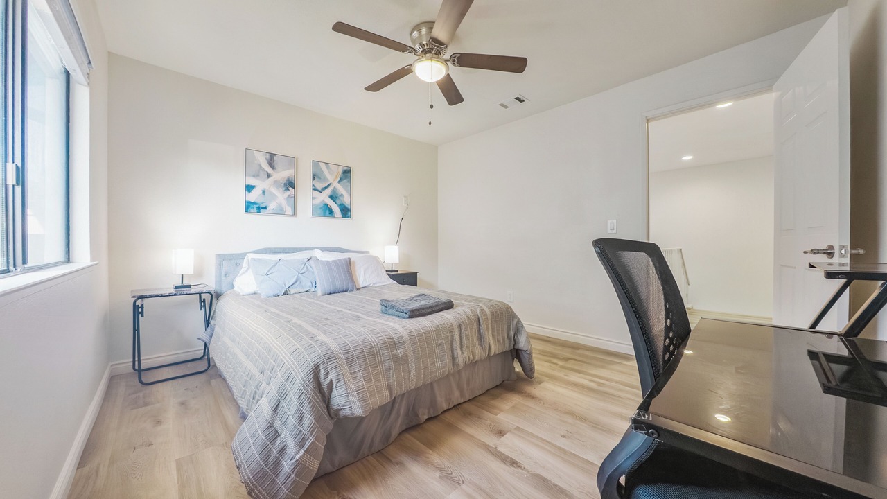 Photo of Bedroom in Pittsburg