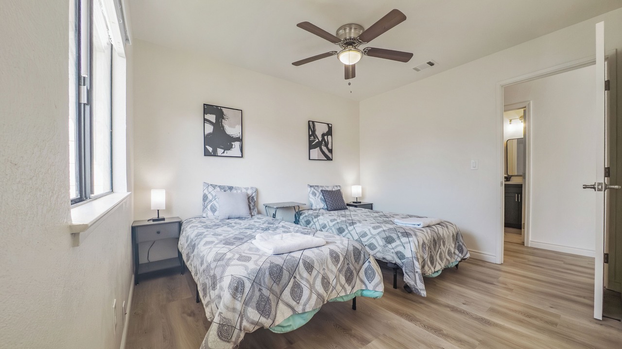 Photo of Bedroom in Pittsburg