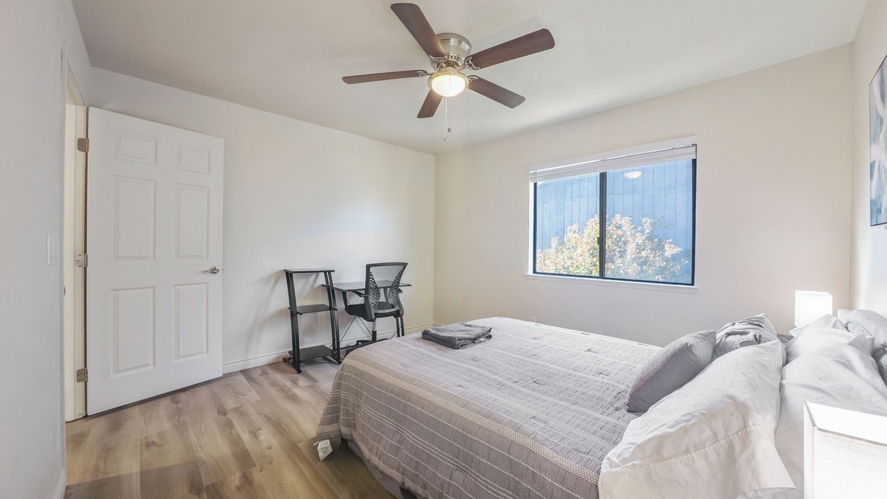 Photo of Bedroom in Pittsburg