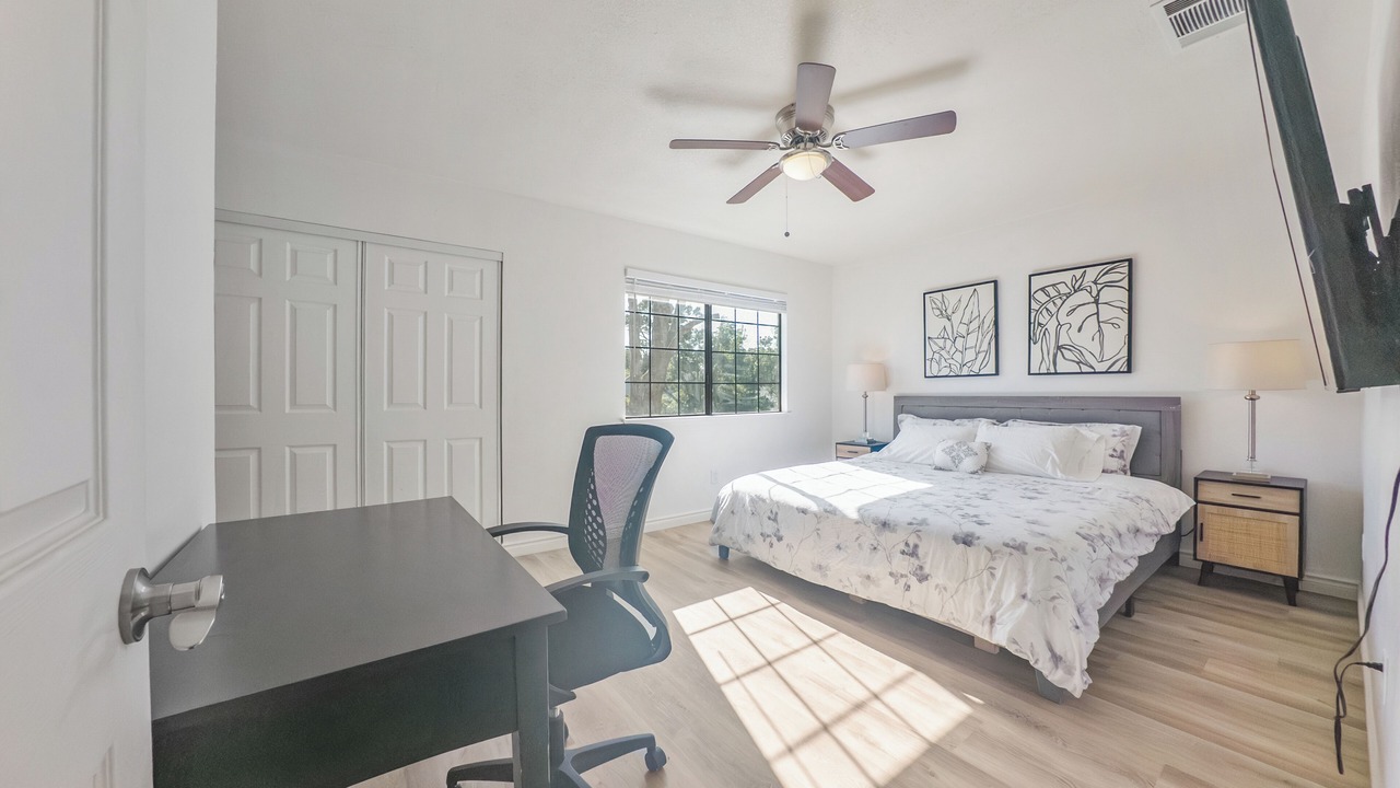 Photo of Bedroom in Pittsburg