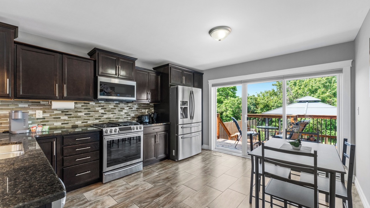 Photo of Kitchen in Boblo Island