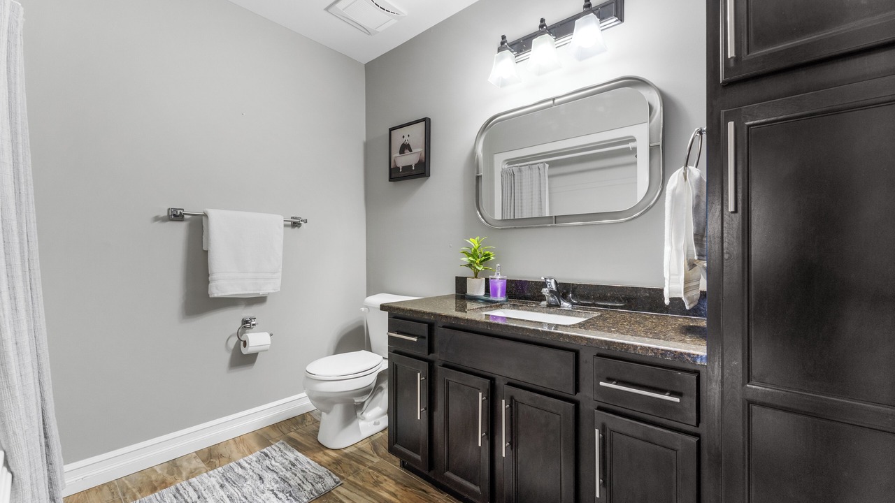 Photo of Bathroom in Boblo Island