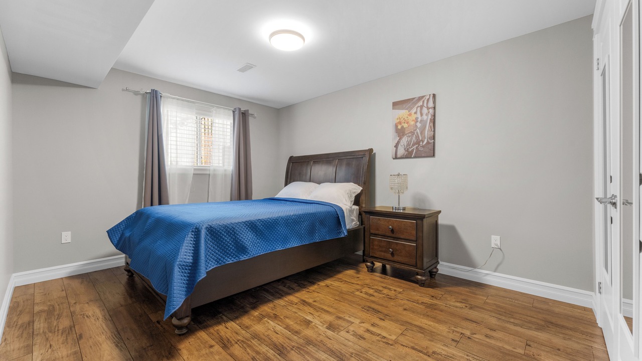 Photo of Bedroom in Boblo Island