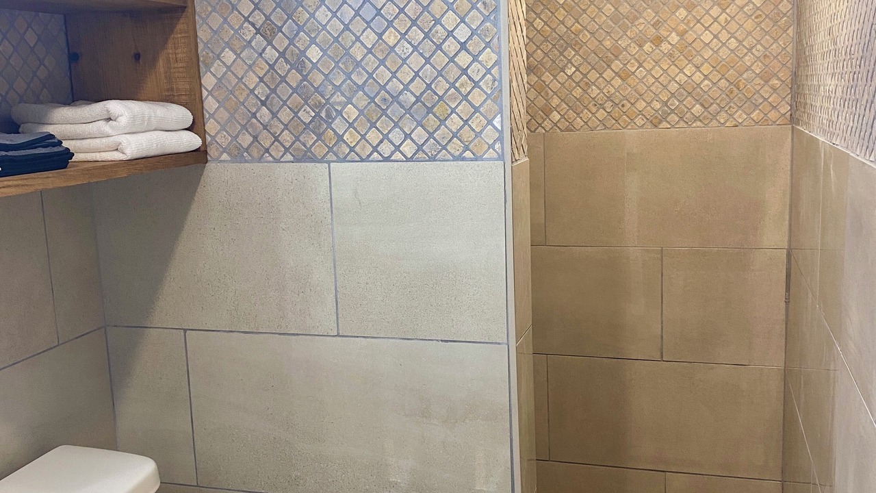 Photo of Bathroom in Girard
