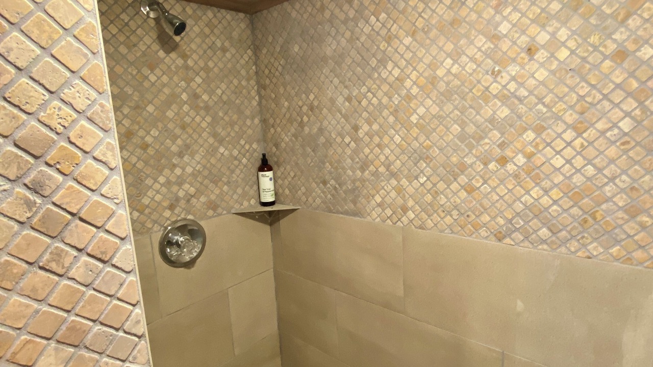 Photo of Bathroom in Girard