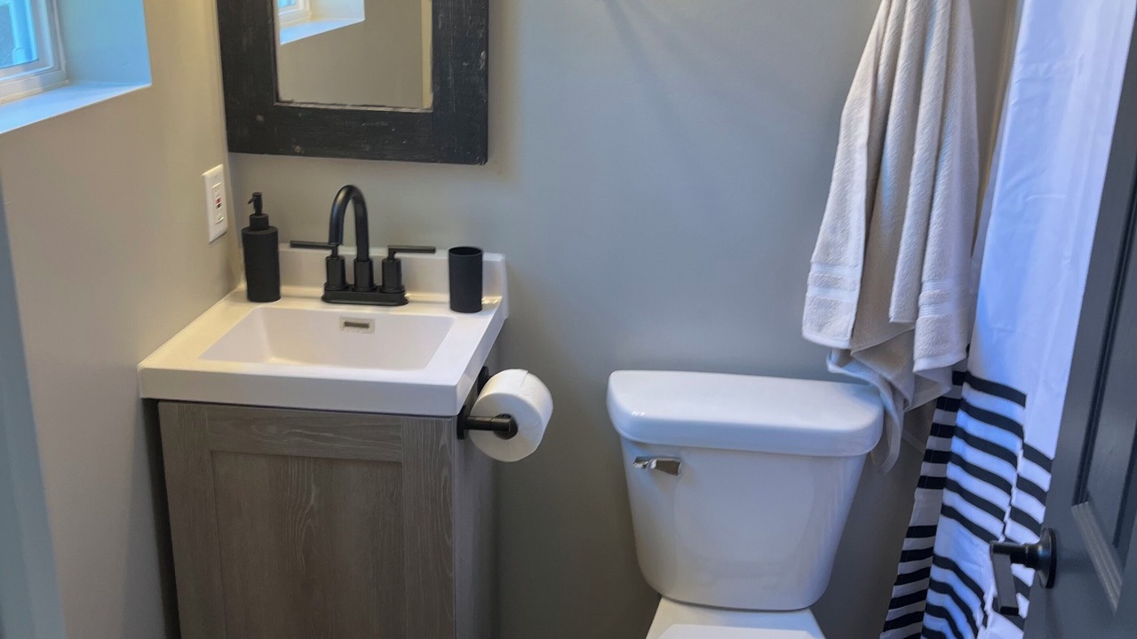 Photo of Bathroom in Lindsborg