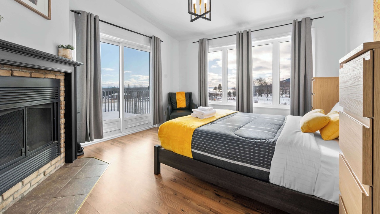 Photo of Bedroom in Petite-Riviere-Saint-Francois