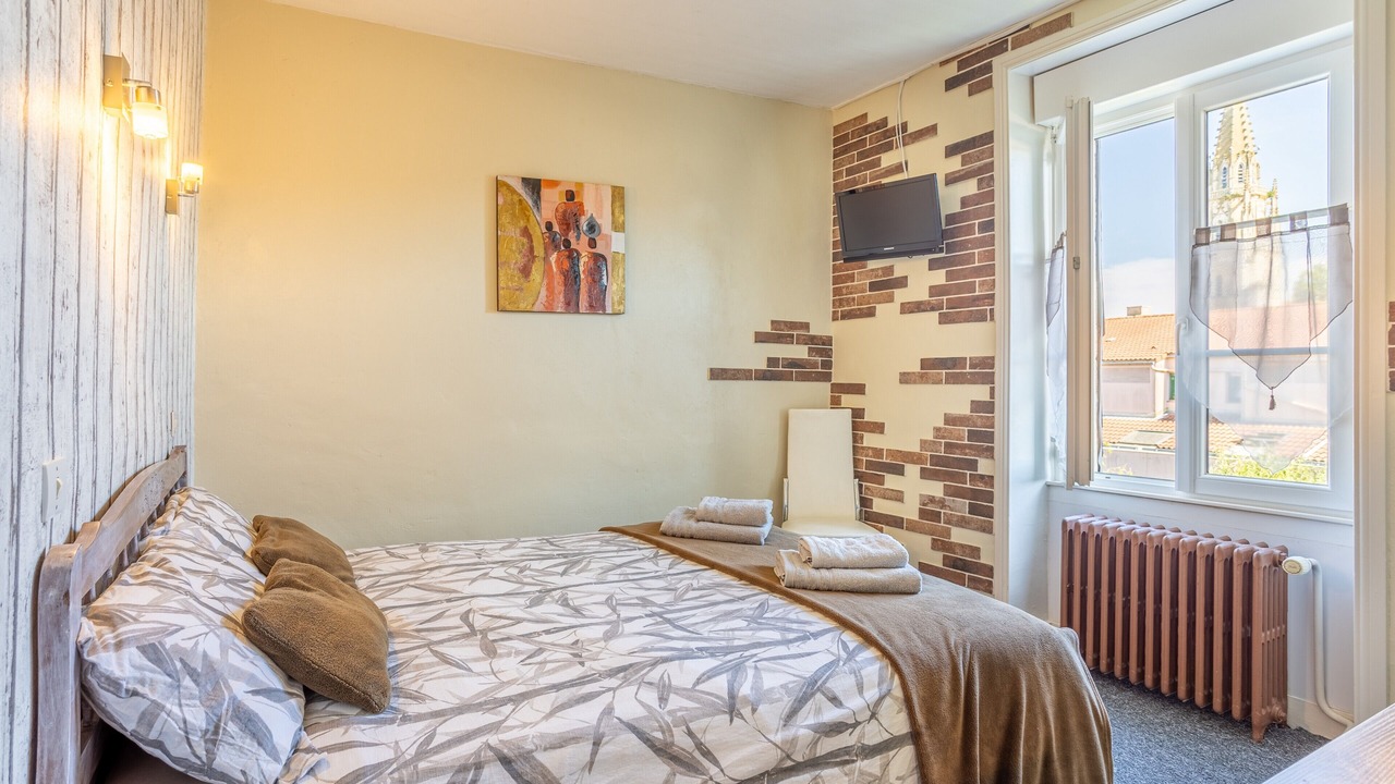 Photo of Bedroom in Chantonnay