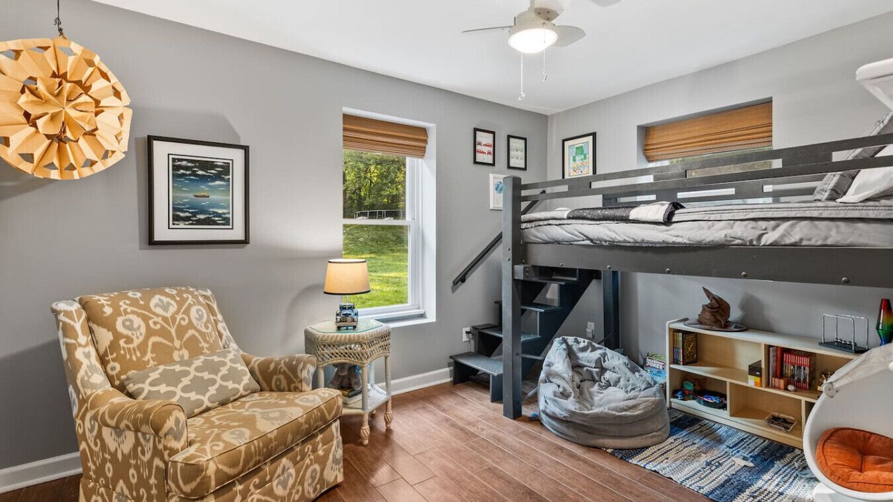 Photo of Bedroom in Brentwood