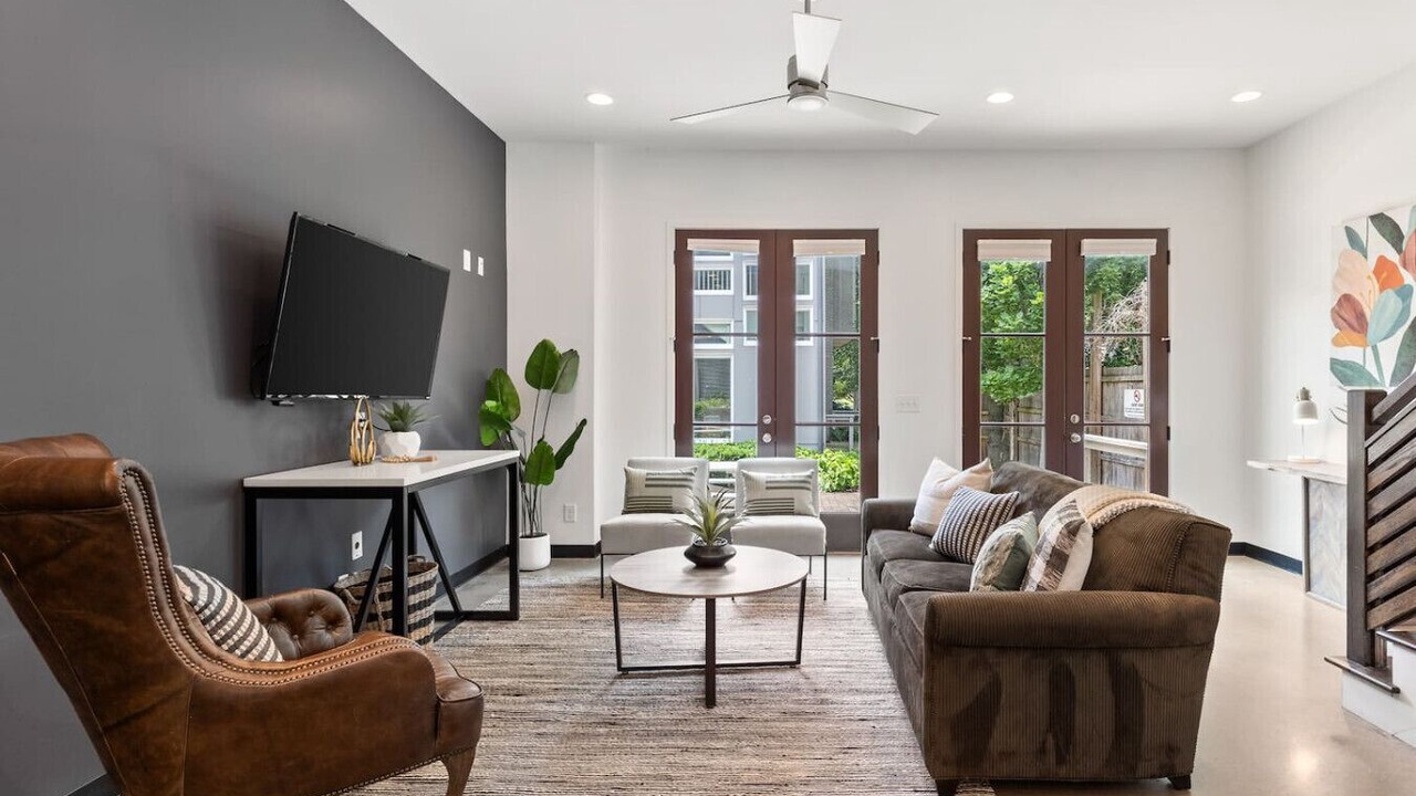 Photo of Bedroom in Hillsboro Village