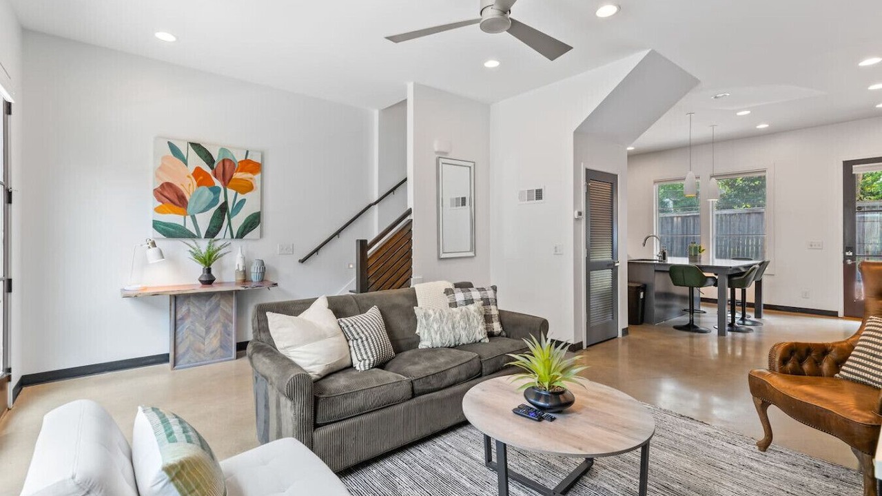 Photo of Bedroom in Hillsboro Village