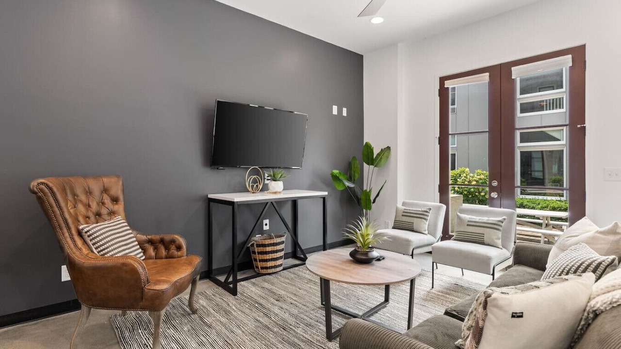 Photo of Bedroom in Hillsboro Village