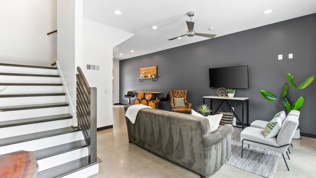 Photo of Bedroom in Hillsboro Village