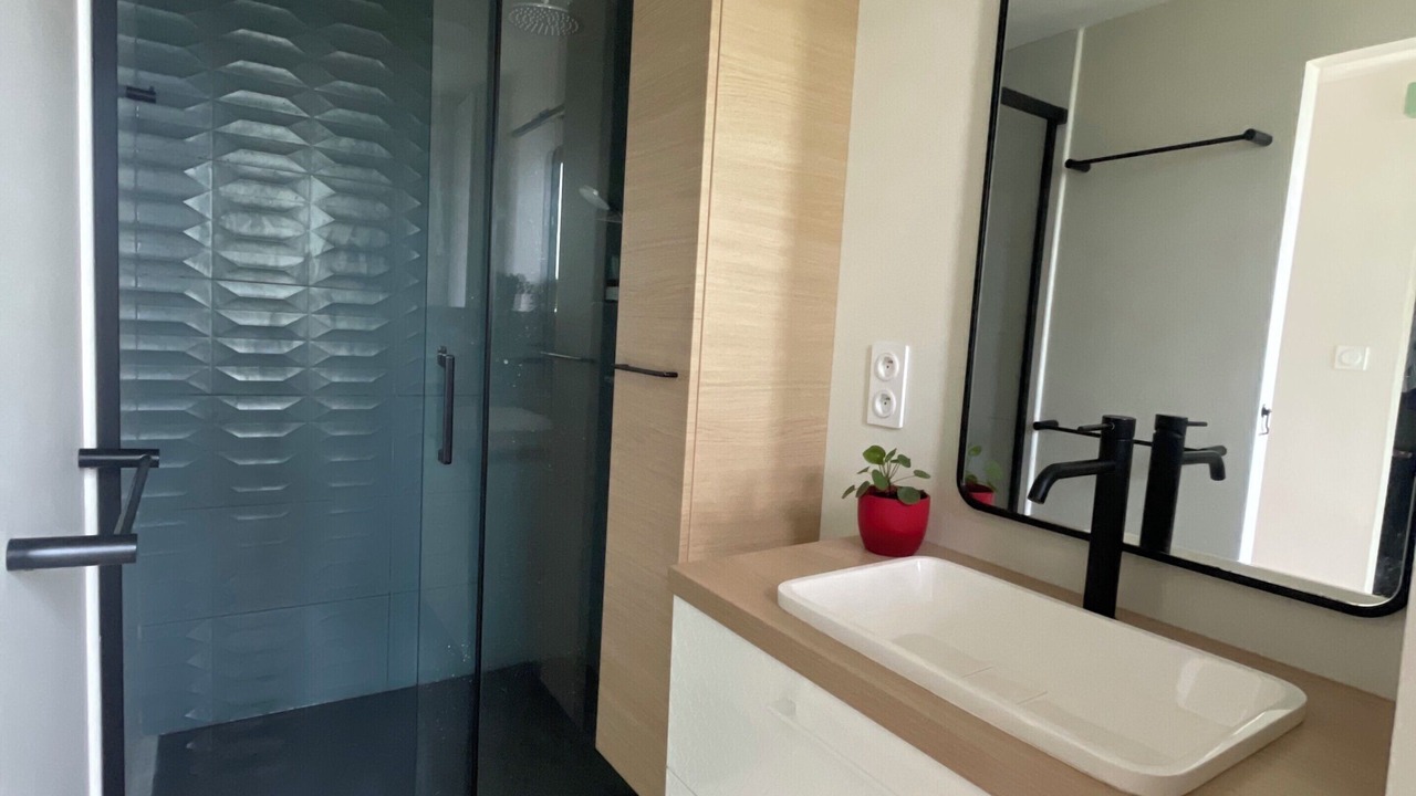 Photo of Bathroom in Gragnague