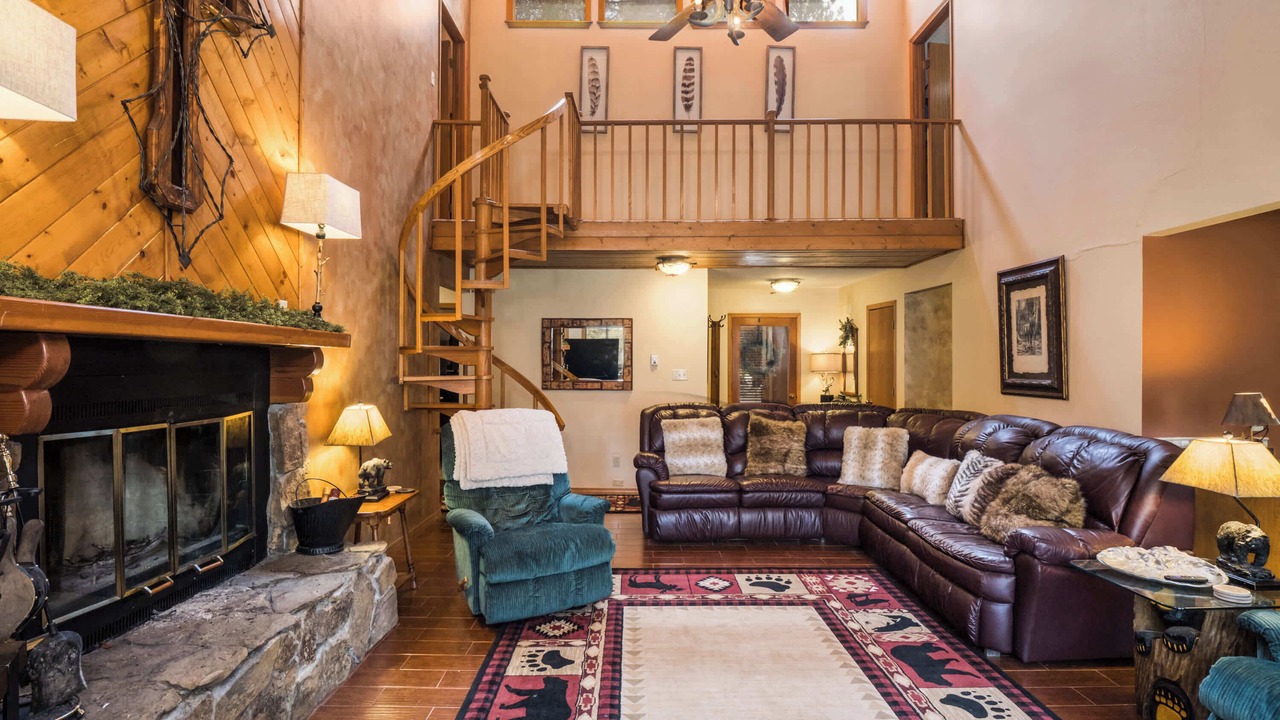 Photo of Livingroom in Angel Fire