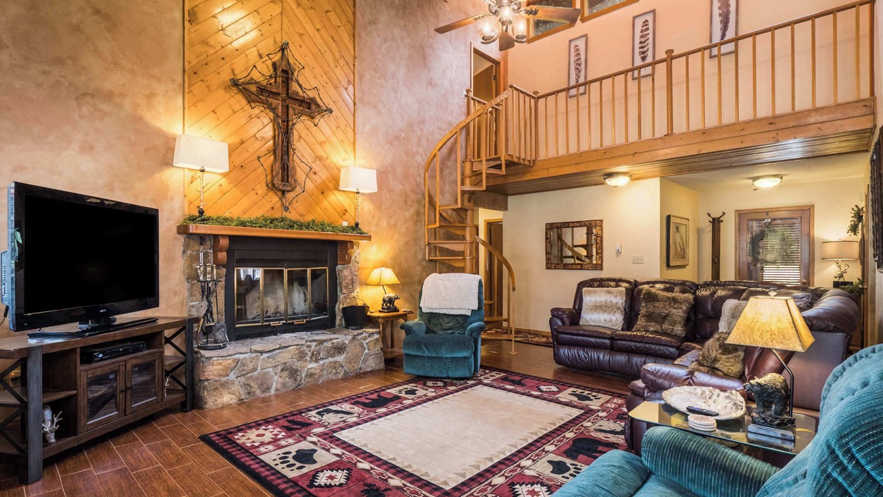 Photo of Livingroom in Angel Fire