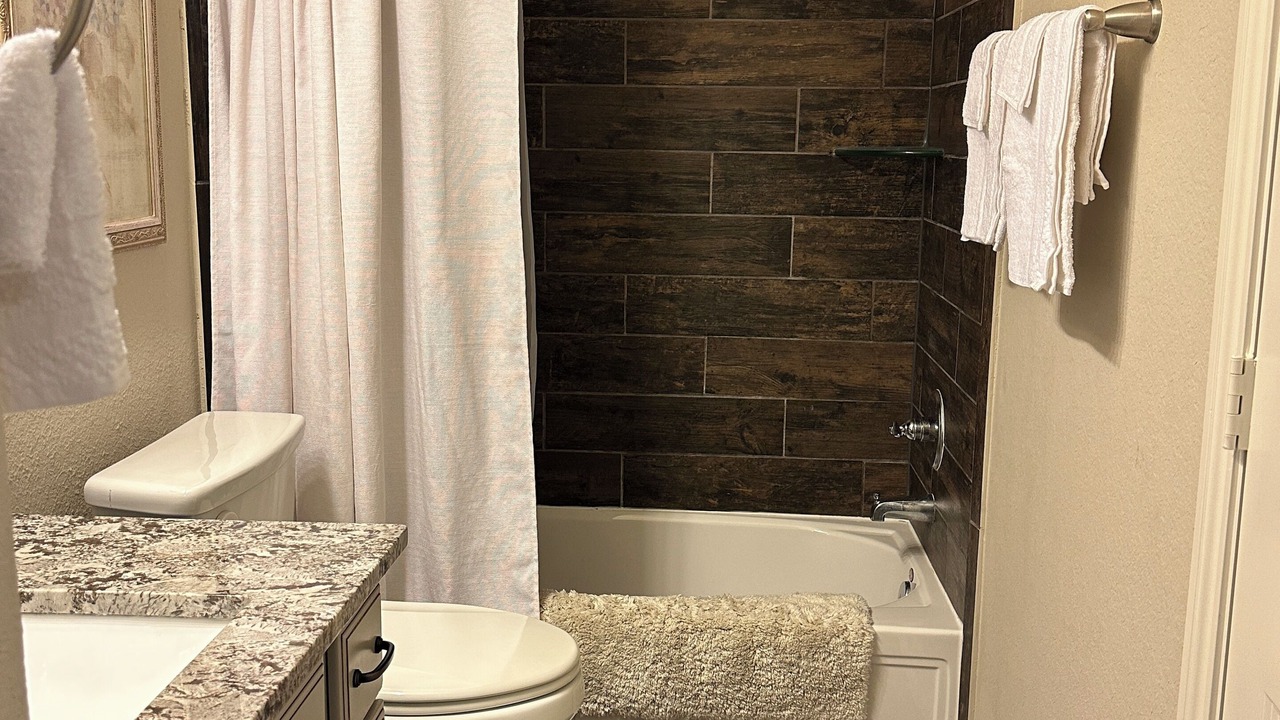 Photo of Bathroom in Atascocita