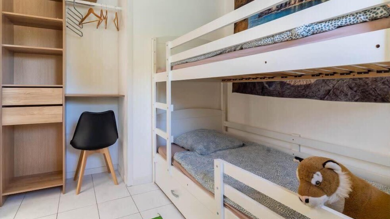 Photo of Bedroom in Caumont-sur-Durance