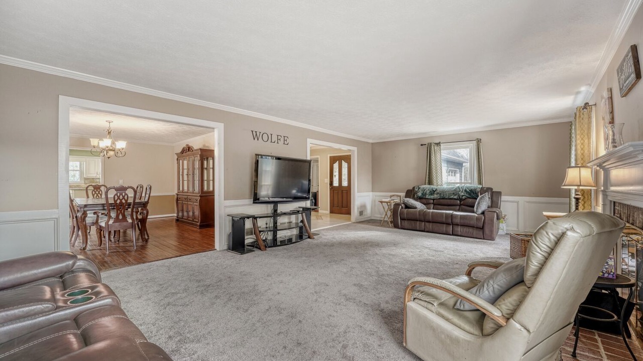 Photo of Livingroom in Dunwoody