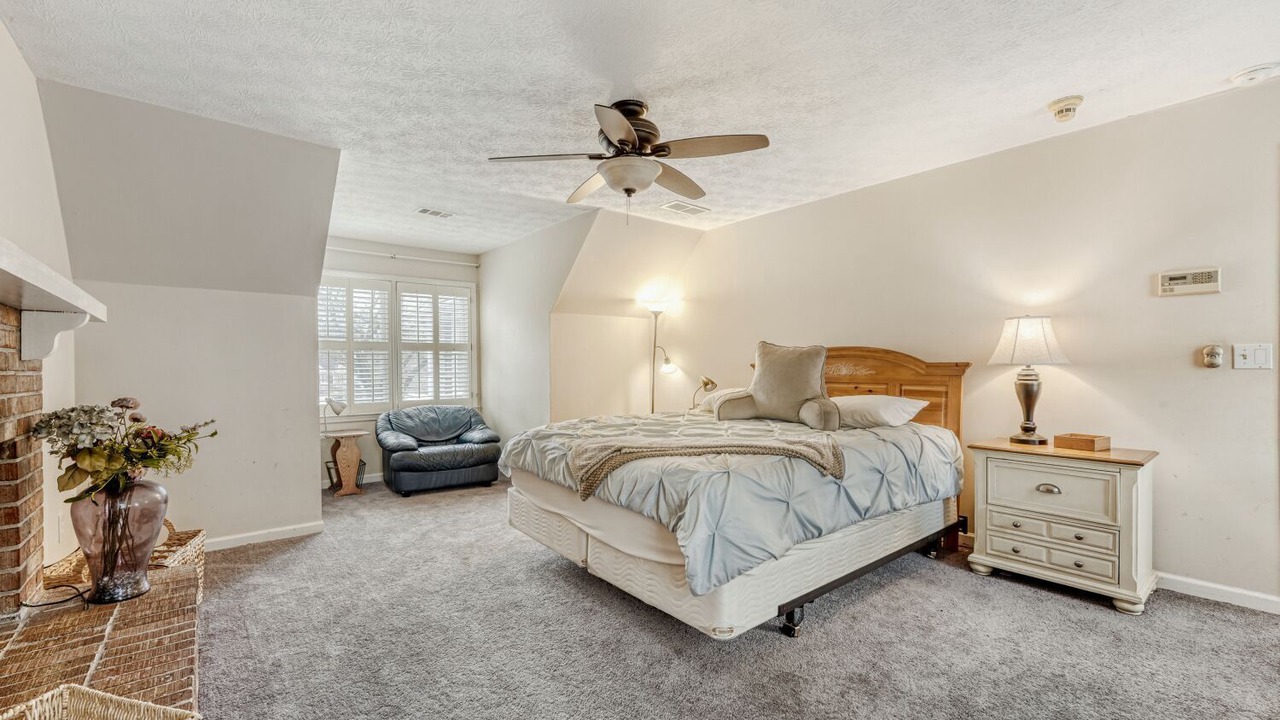 Photo of Bedroom in Dunwoody