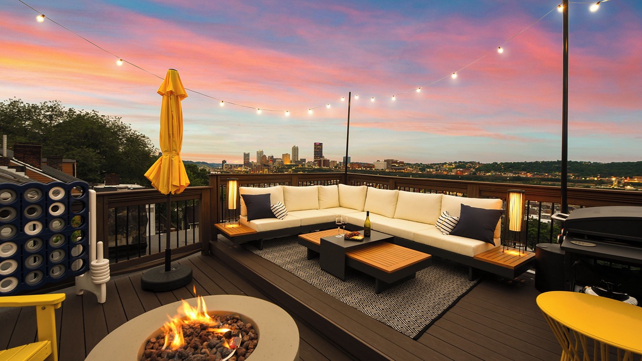Photo of Patio Balcony in South Side Slopes