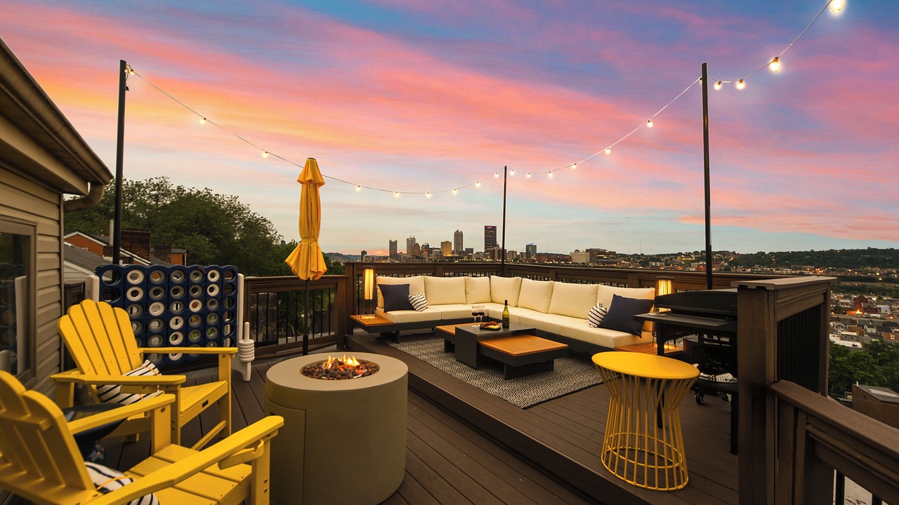 Photo of Patio Balcony in South Side Slopes