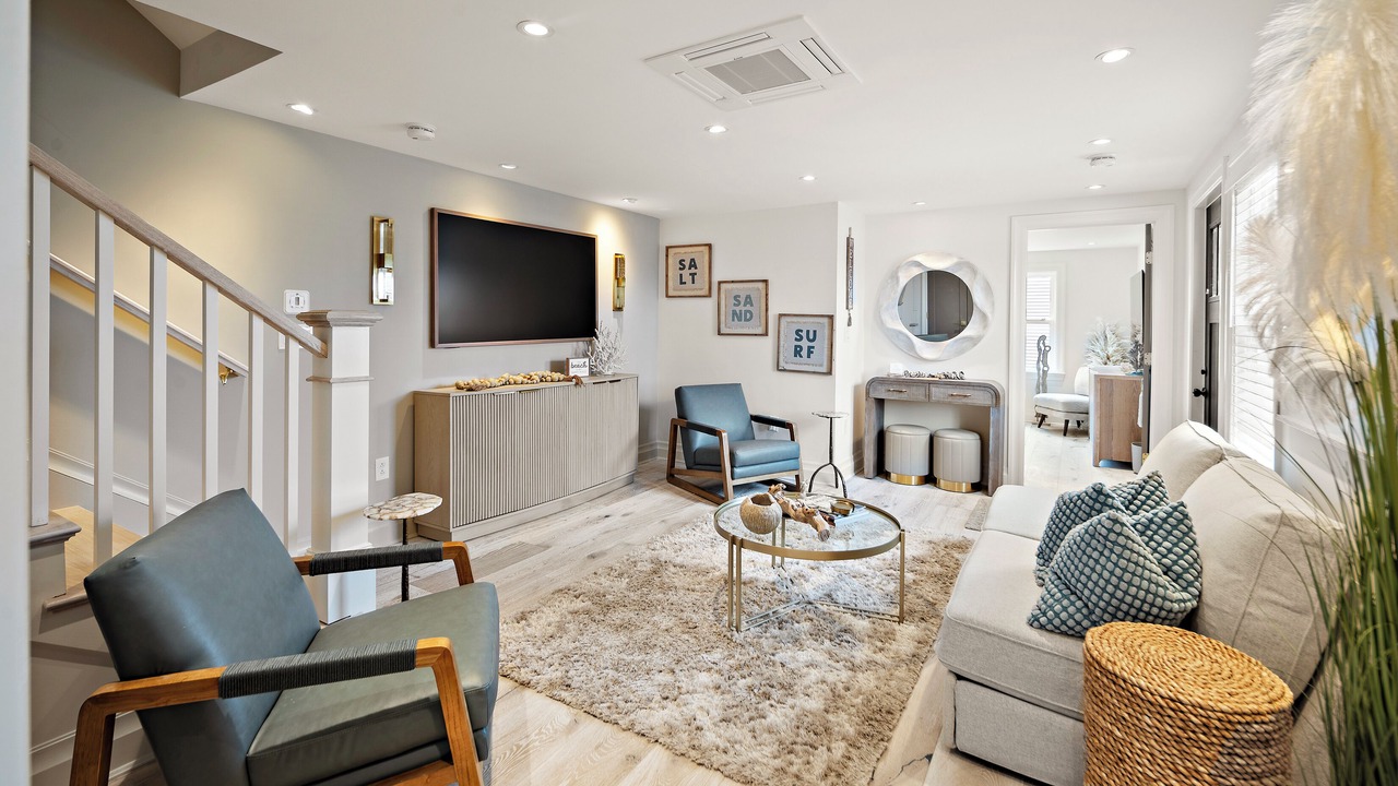 Photo of Livingroom in Salisbury Beach