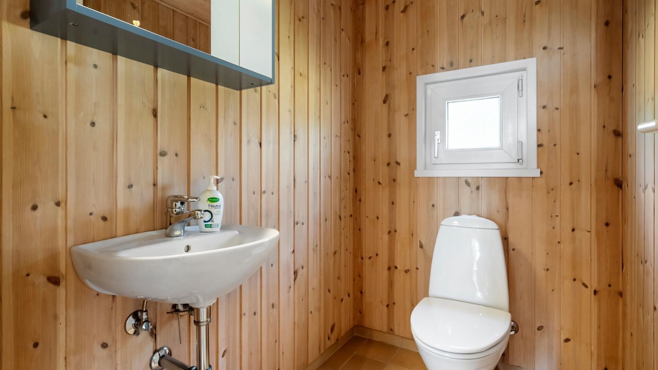 Photo of Bathroom in Strandby