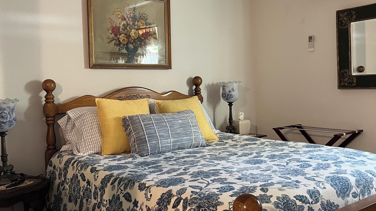 Photo of Bedroom in Glen Rose
