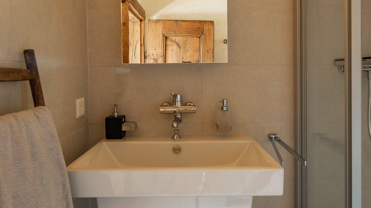 Photo of Bathroom in Sarn