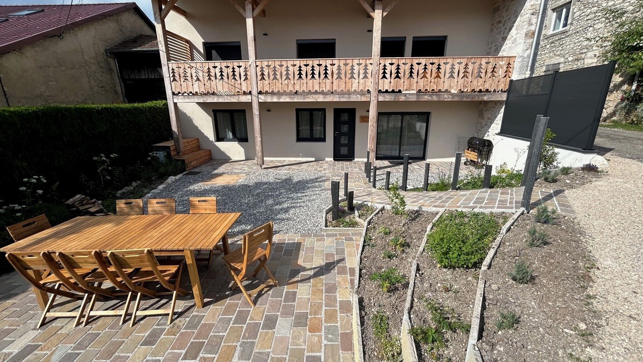 Photo of Outdoor in Giron