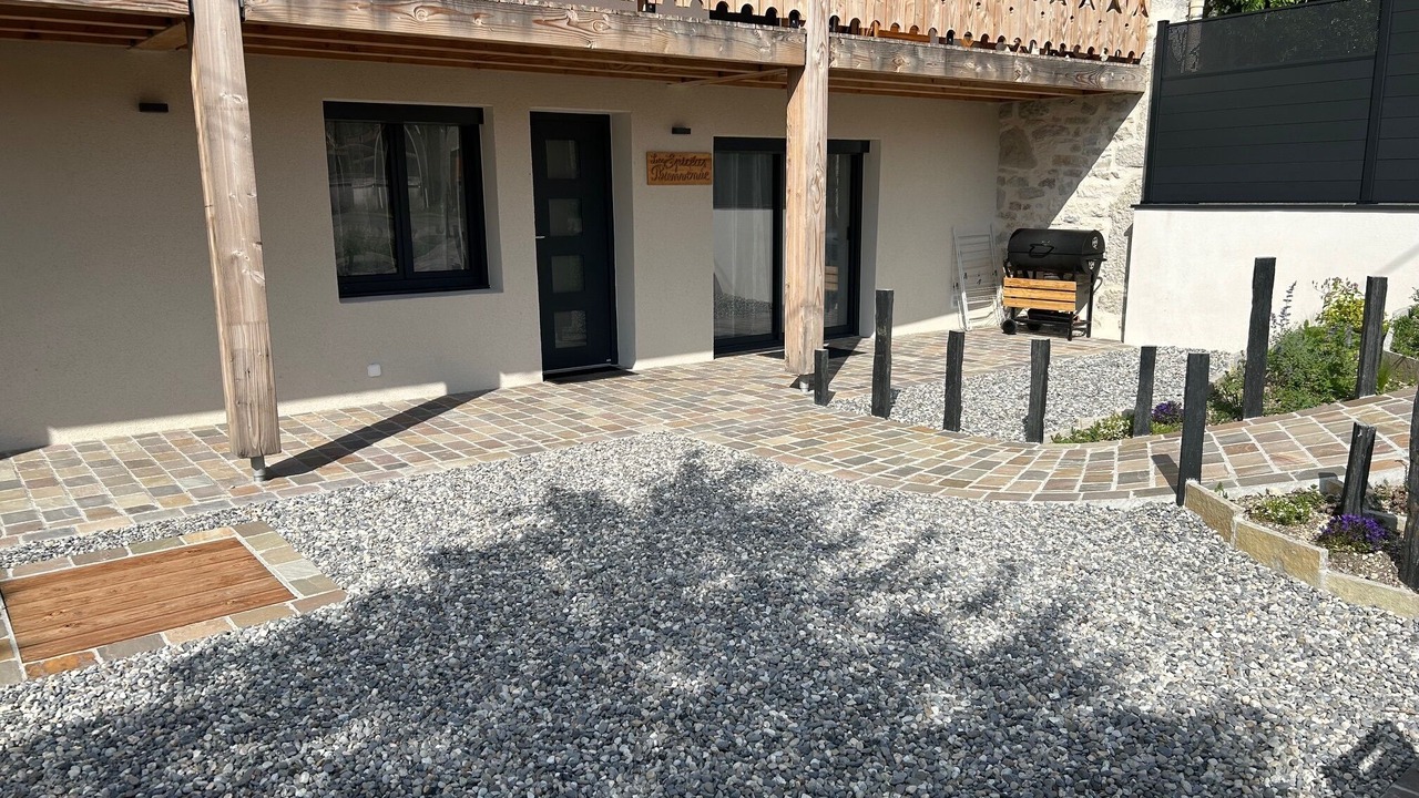 Photo of Patio Balcony in Giron