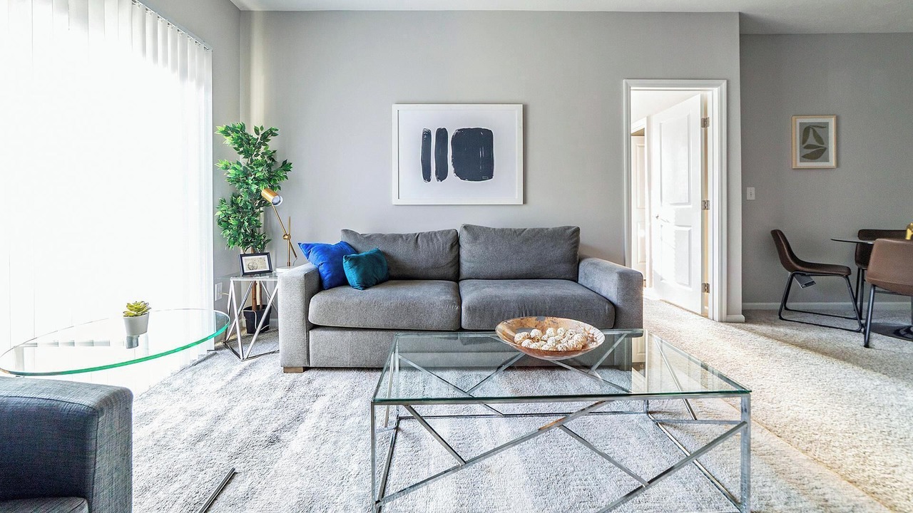 Photo of Livingroom in Northwest Columbus