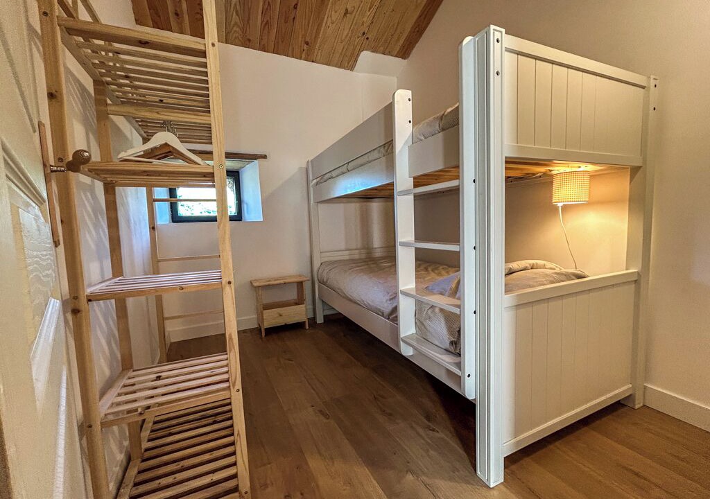 Photo of Bedroom in Saint-Roman-de-Codieres