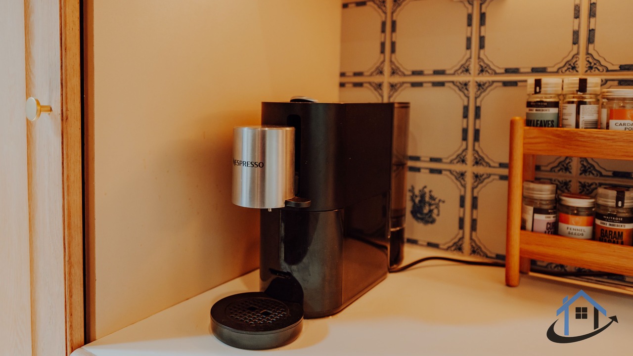 Photo of Others in Hampton Wick