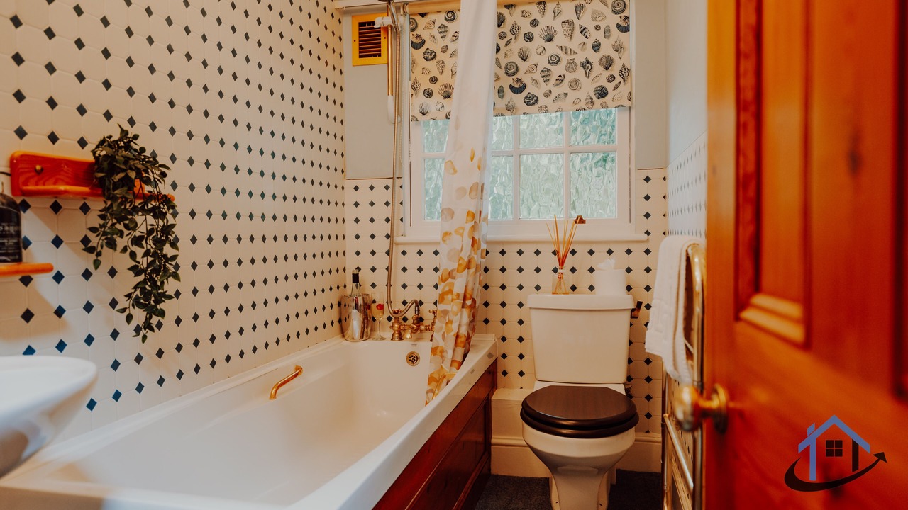 Photo of Bathroom in Hampton Wick