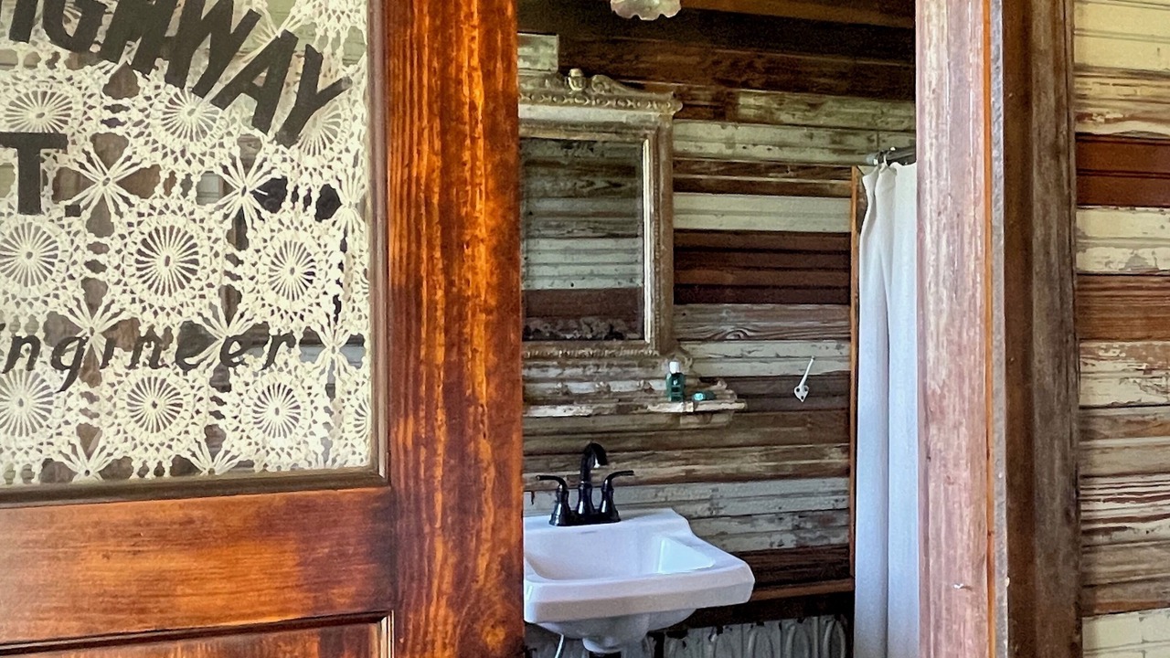 Photo of Bathroom in La Grange