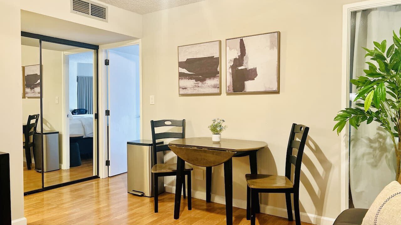 Photo of Others in Downtown Honolulu