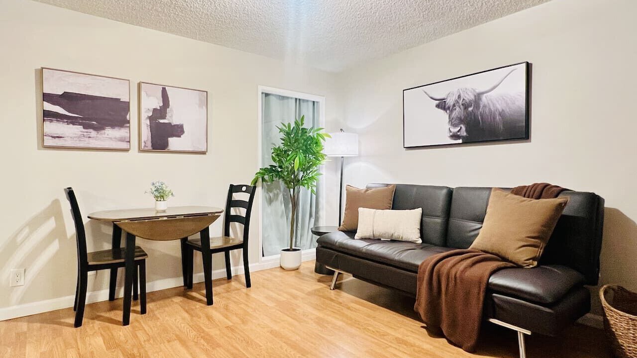 Photo of Livingroom in Downtown Honolulu