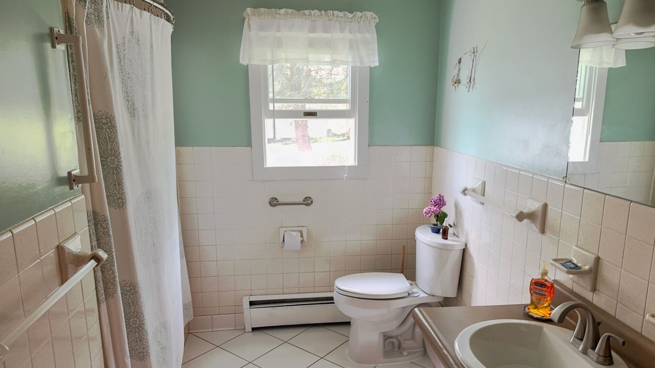 Photo of Others in Seneca Falls