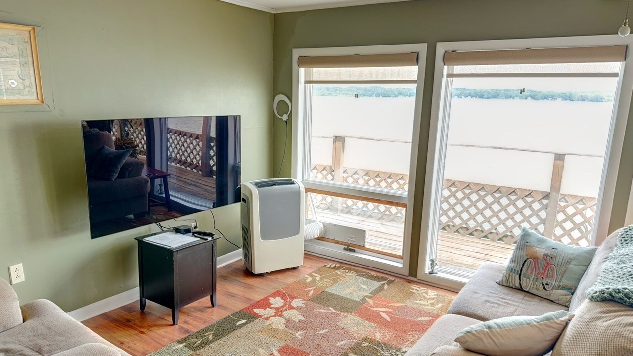 Photo of Bedroom in Seneca Falls