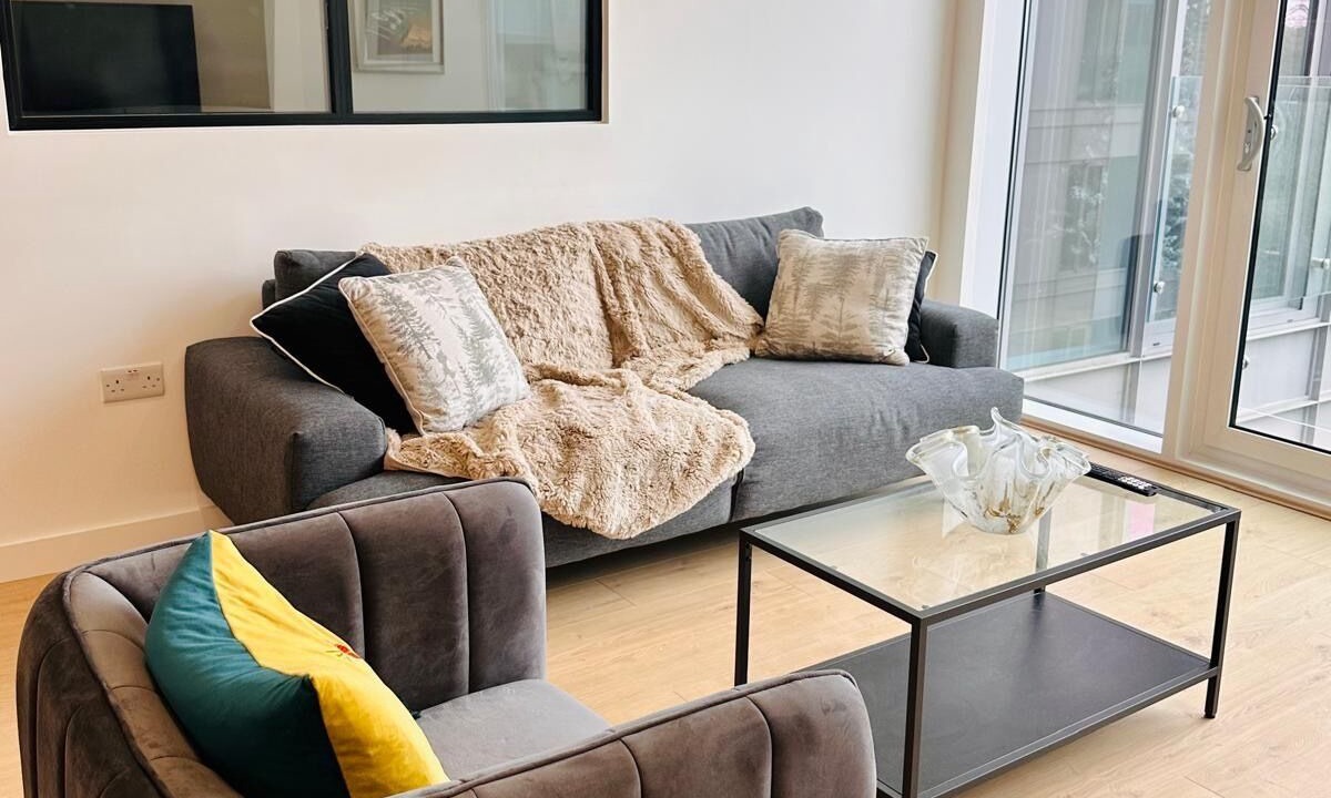 Photo of Livingroom in London Borough of Hounslow