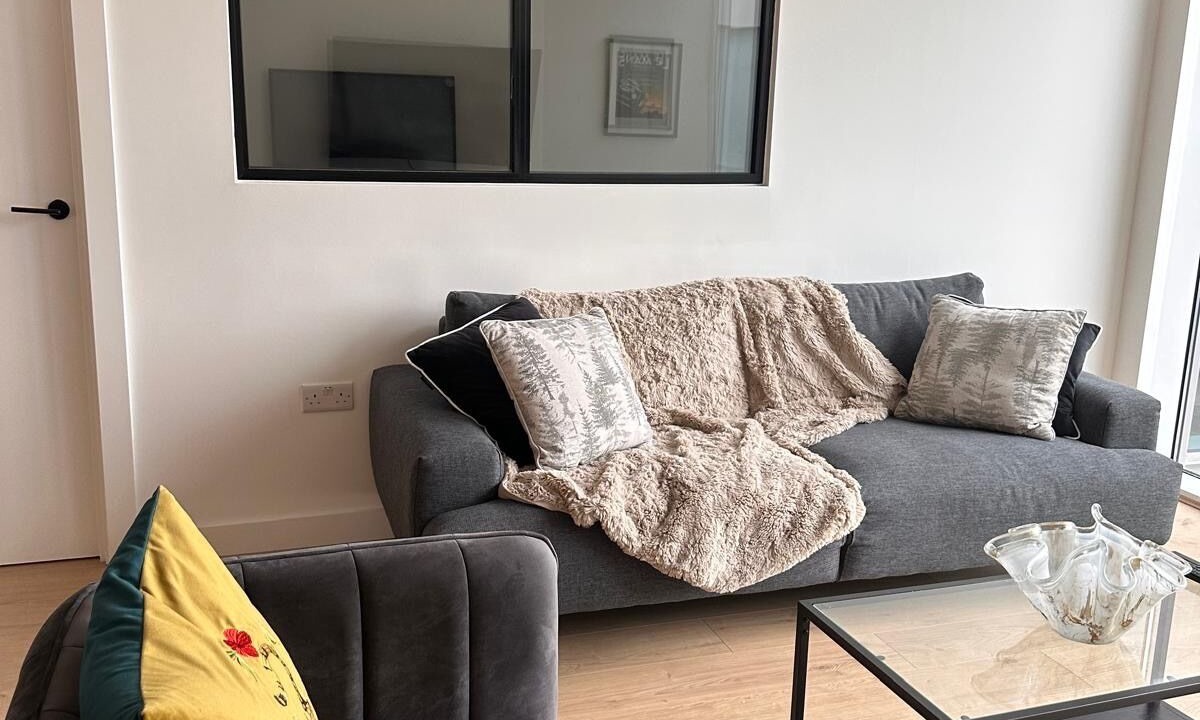 Photo of Livingroom in London Borough of Hounslow